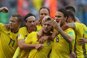 金年会-欧预赛比赛震撼开场强队实力较量正酣的简单介绍