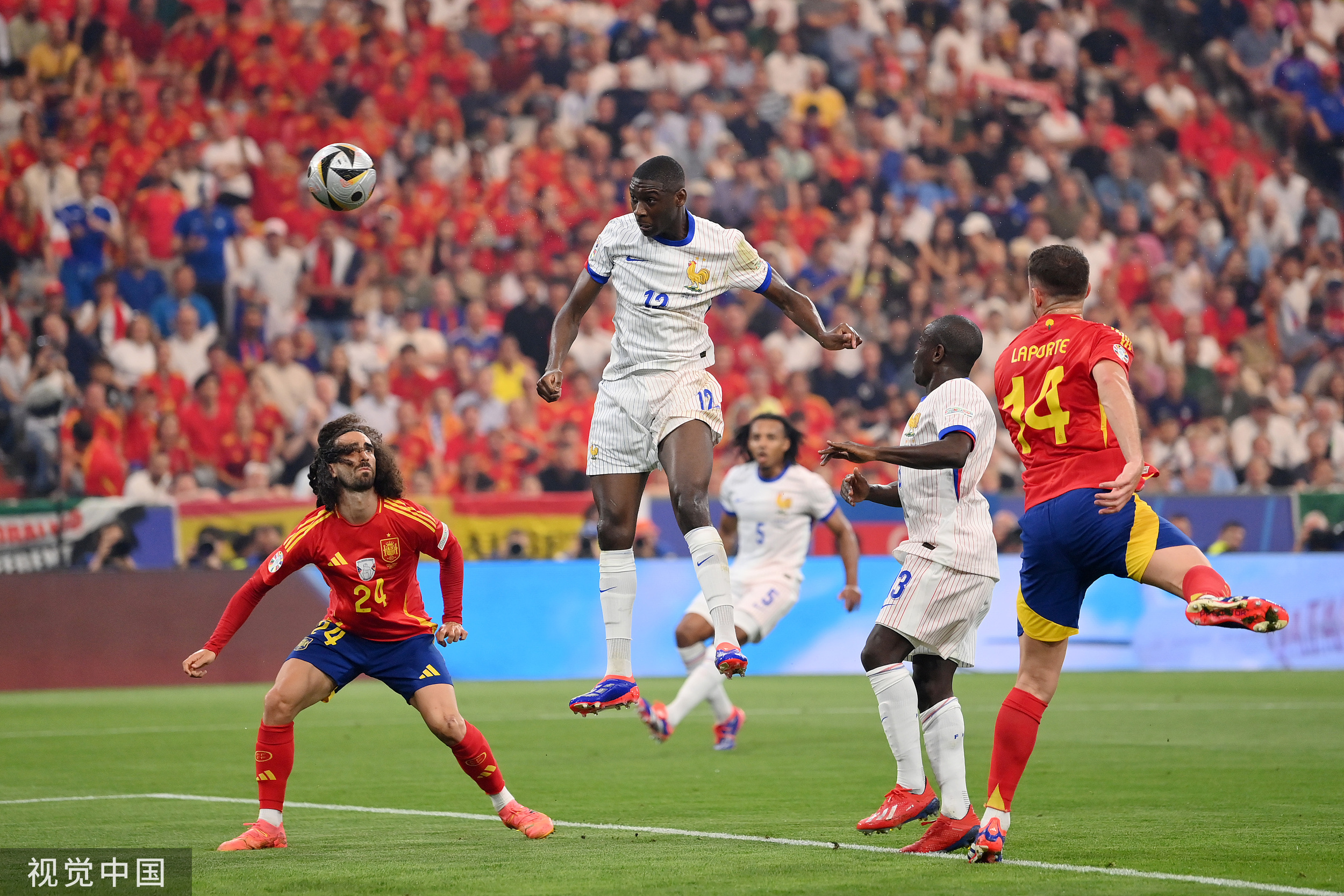 欧预赛比赛震撼开场强队实力较量正酣的简单介绍 欧预赛比赛震撼开场强队实力较量正酣的简单介绍