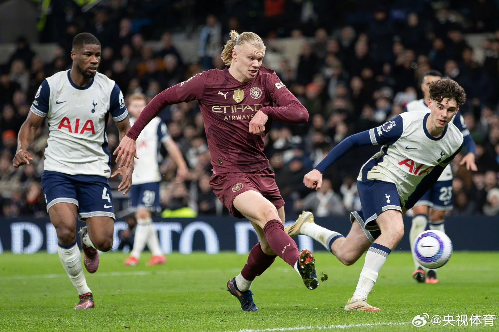 曼彻斯特城逆袭胜利，晋级尚未放弃(曼彻斯特城在哪里)